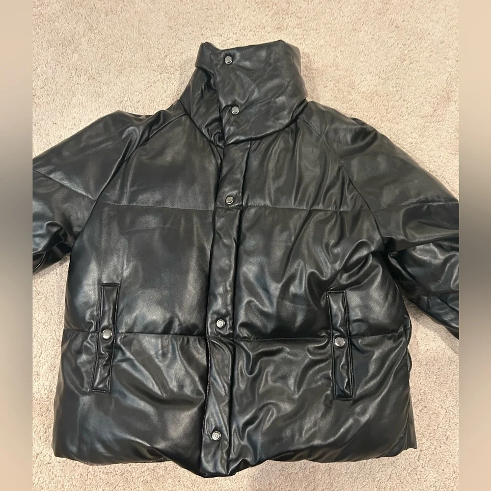 SALE NOW NWNT NYC Reversible Black Puffer Jacket - Picture 5 of 11